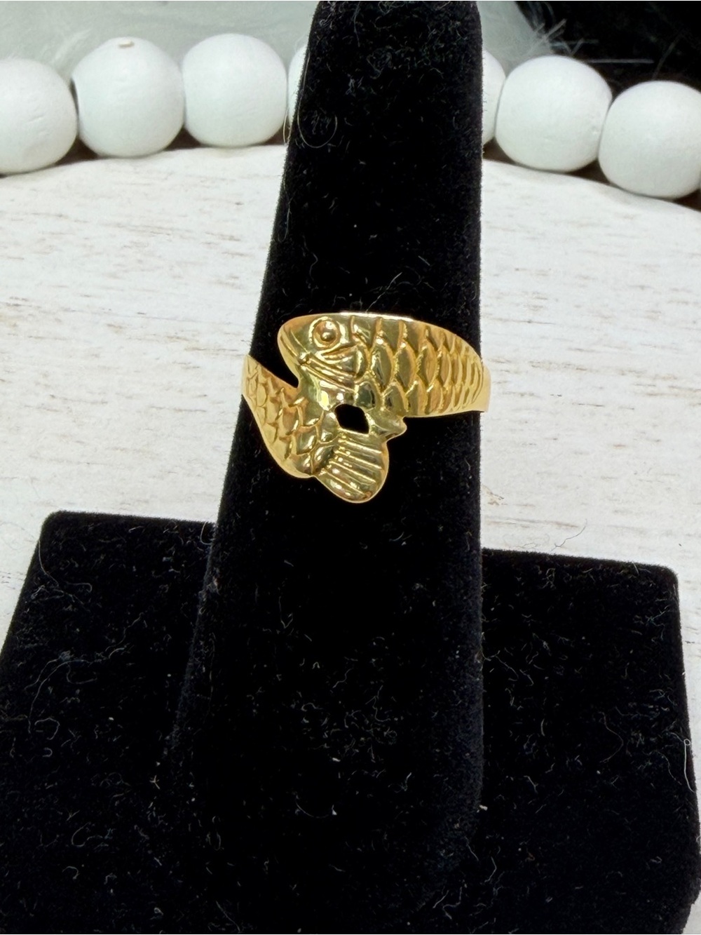 18k yellow gold koi fish ring